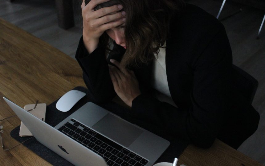 elisa-ventur-yjHh4JpZQT8-unsplash